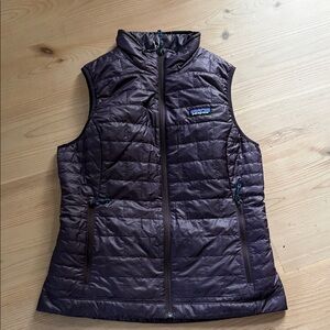 Patagonia Women's Insulated Vest - Dark Purple